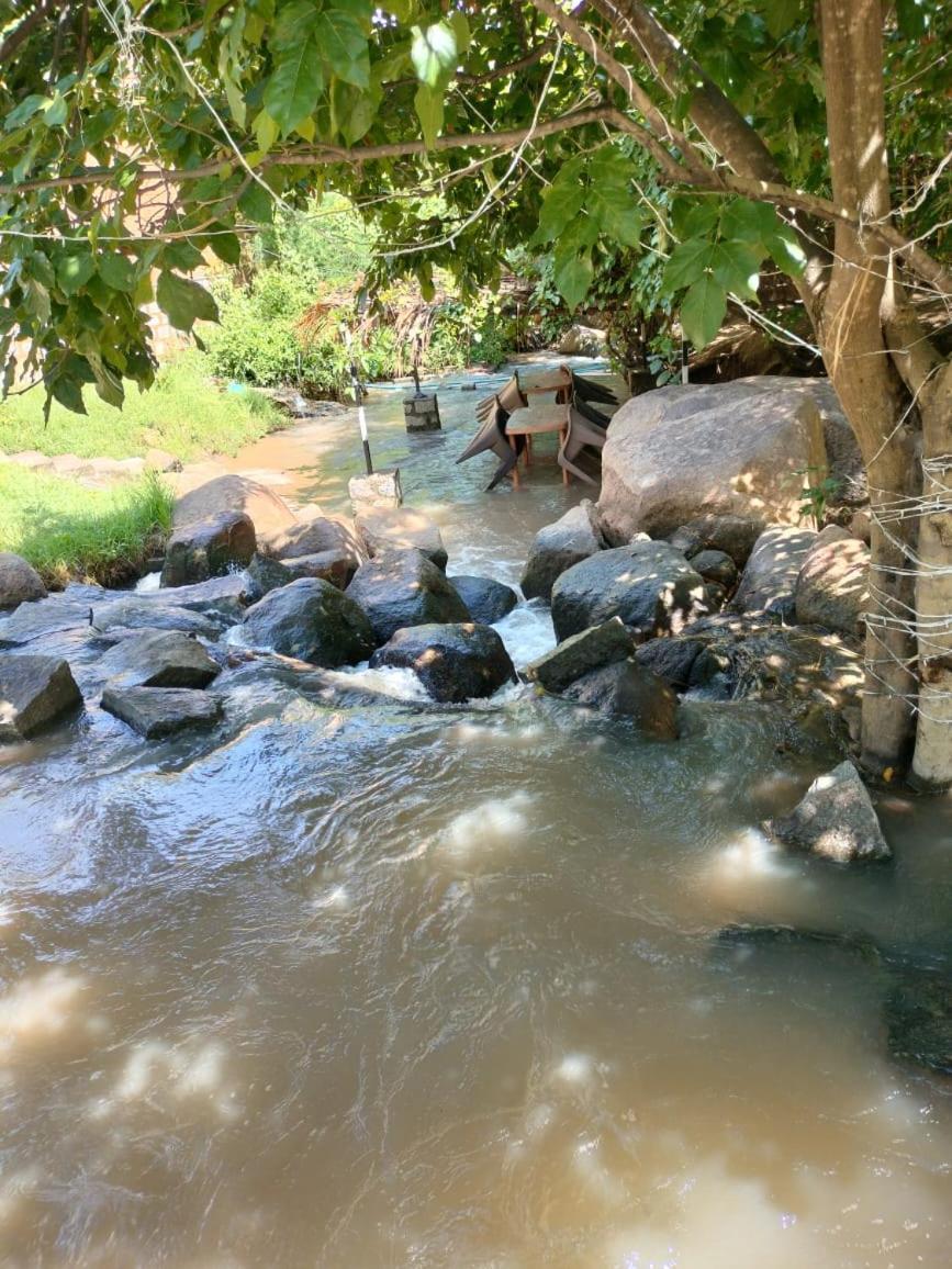 מלון Hidden Place In האמפי מראה חיצוני תמונה